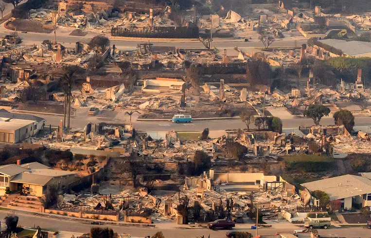 Pacific-Palisades-aftermath-GettyImages-2192558471-WEB