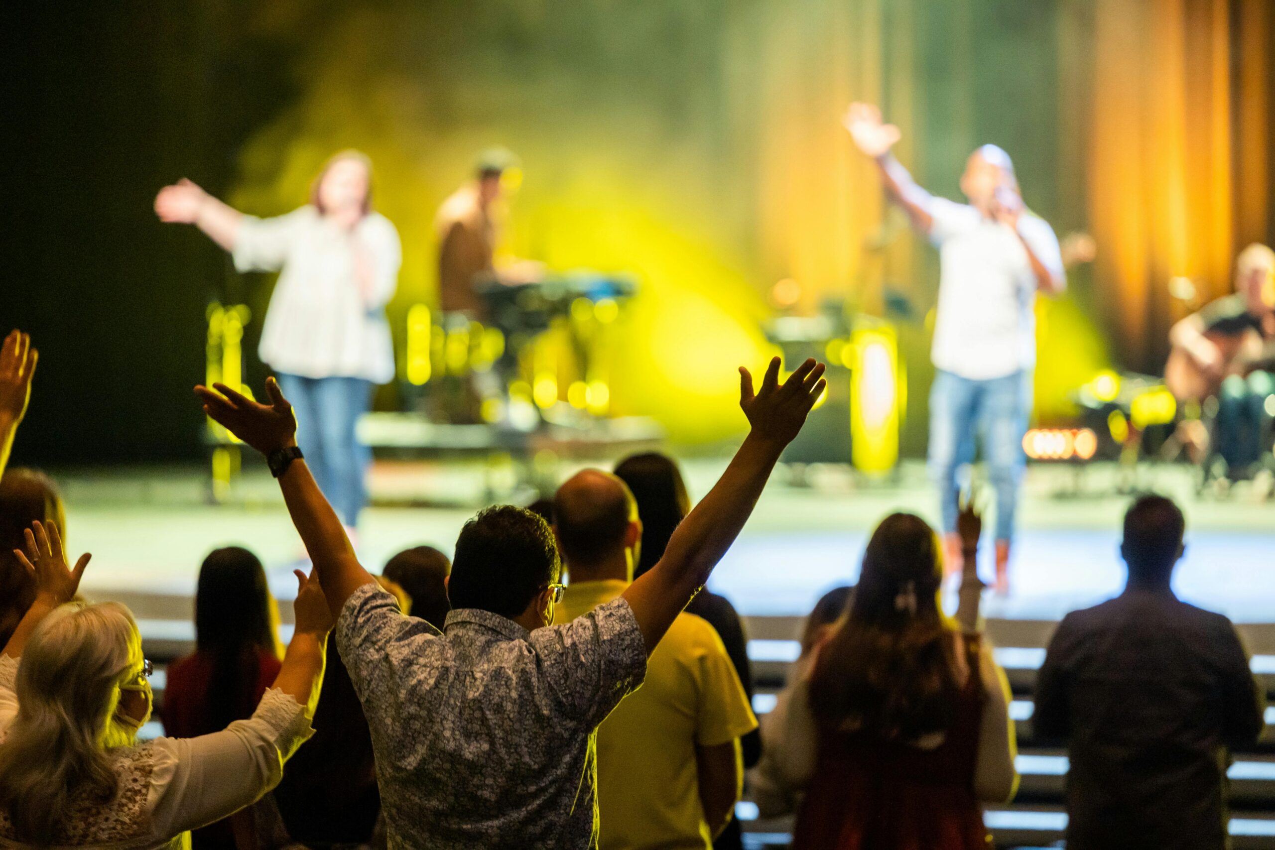 pexels-caleboquendo-7697339